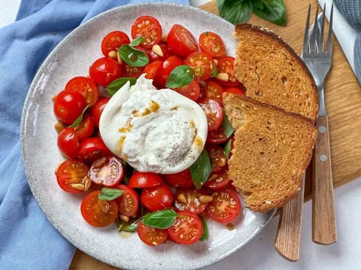 Burrata Spiga Gourmet con Tomates Cherry asados y albahaca fresca